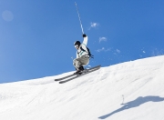 熊猫直播官网-绝境反击！广东队掀翻掘金，西决生死战上演惊天逆转