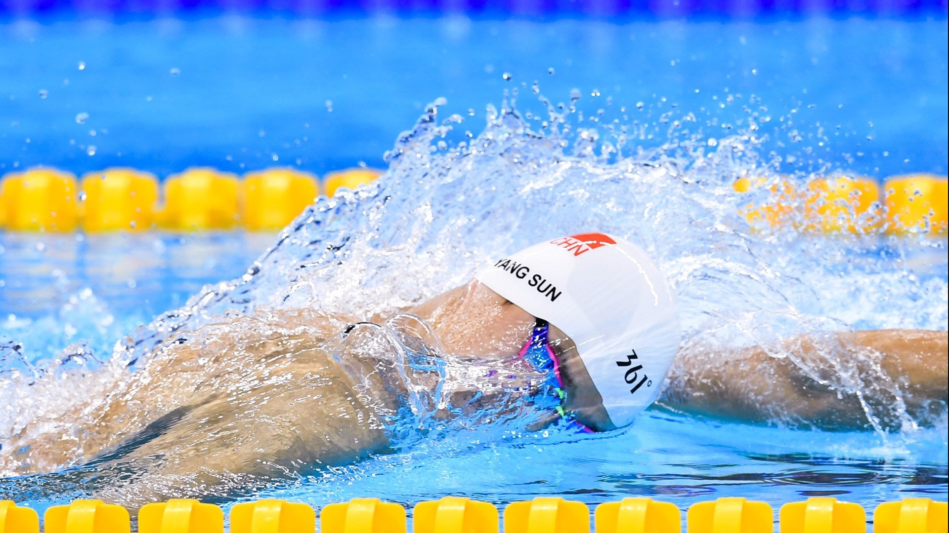 突尼斯风暴席卷马赛，西甲国家德比之外的足球震撼夜